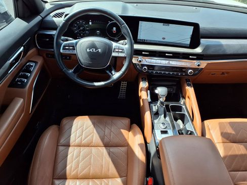 Used 2024 Kia Telluride SX X-Line AWD/4WD image 2
