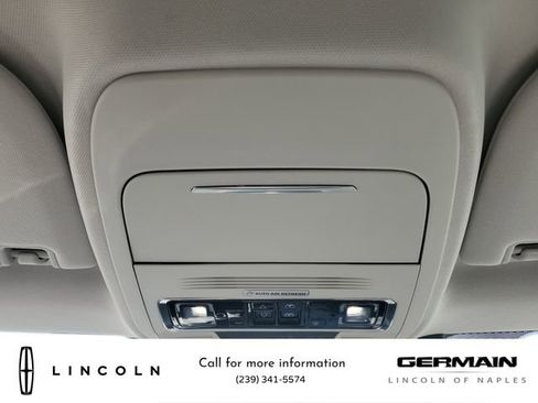 New 2025 Lincoln Navigator Reserve image 32