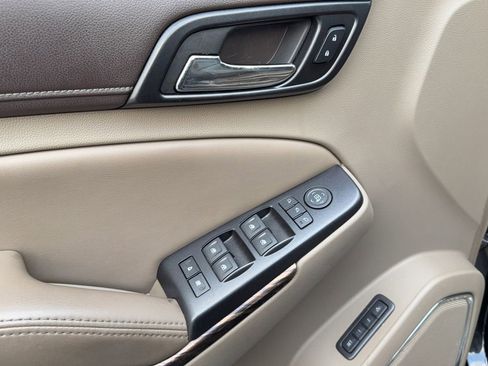 Used 2016 GMC Yukon XL SLT image 14