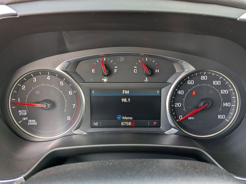 Used 2024 Chevrolet Blazer LT w/ Convenience Package FWD image 10