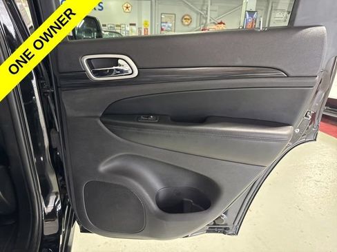 Used 2020 Jeep Grand Cherokee Laredo w/ Laredo X Package AWD/4WD image 37