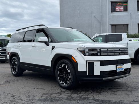 Used 2024 Hyundai Santa Fe SEL image 4