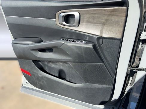 Used 2022 Kia Sorento S w/ Panoramic Sunroof Package image 22