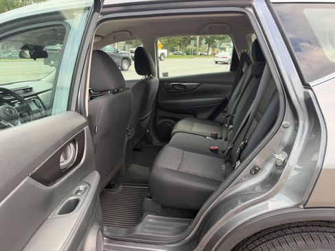 Used 2020 Nissan Rogue S AWD/4WD image 18