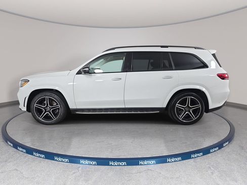 Used 2023 Mercedes-Benz GLS 450 4MATIC image 9