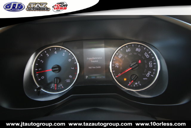 Used 2020 Toyota RAV4 XLE Premium FWD image 19
