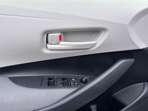 Used 2024 Toyota Corolla LE FWD image 13