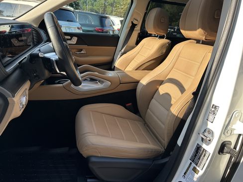 Certified 2024 Mercedes-Benz GLS 450 4MATIC image 23