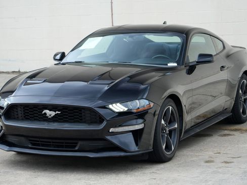 Used 2020 Ford Mustang Coupe RWD image 35