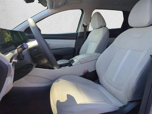 Used 2025 Hyundai Tucson SEL FWD image 21