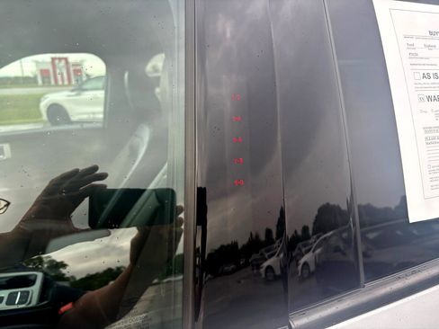 Used 2023 Ford Explorer ST-Line w/ Class IV Trailer Tow Package image 11