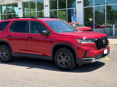 Certified 2025 Honda Pilot TrailSport
