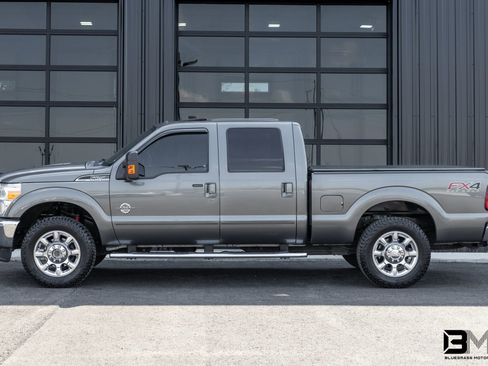 Used 2014 Ford F250 Lariat w/ Lariat Ultimate Package image 4