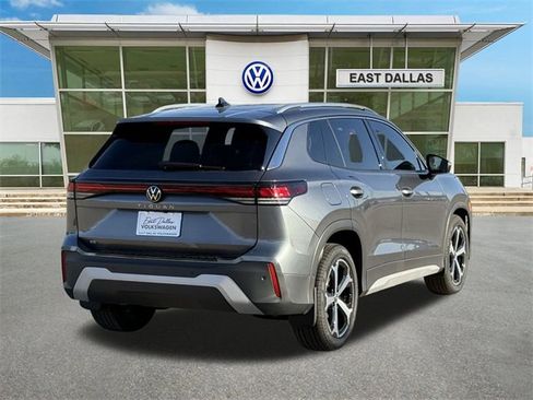 New 2026 Volkswagen Tiguan SE image 3
