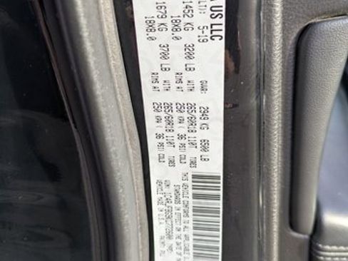 Used 2019 Jeep Grand Cherokee Limited w/ Luxury Group II image 25