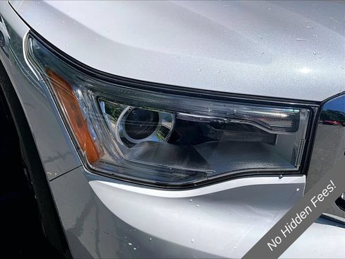 Used 2017 GMC Acadia SLT AWD/4WD image 28