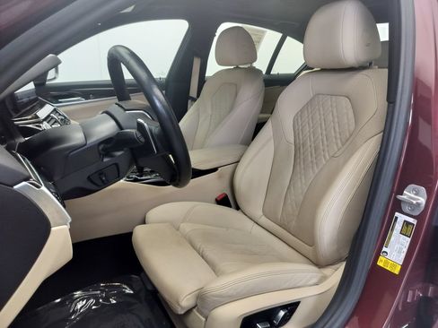Certified 2023 BMW 530i w/ Premium Package RWD image 9