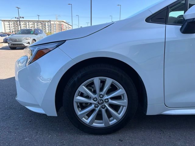 Used 2025 Toyota Corolla LE w/ LE Premium Package AWD/4WD image 4