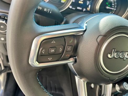 Used 2023 Jeep Wrangler Unlimited Rubicon 4xe image 30