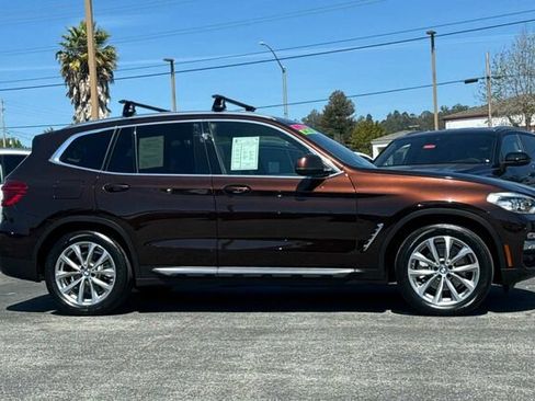 Used 2019 BMW X3 xDrive30i w/ Premium Package AWD/4WD image 3