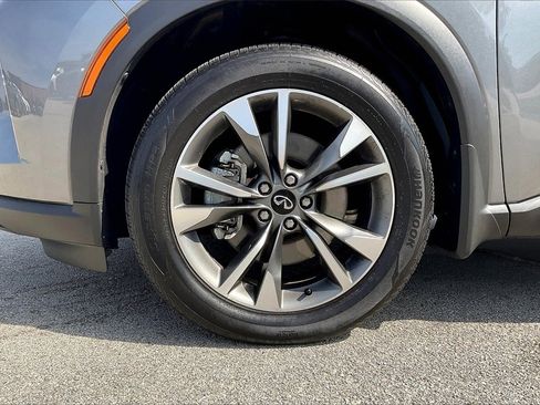 Certified 2025 INFINITI QX60 Luxe image 10