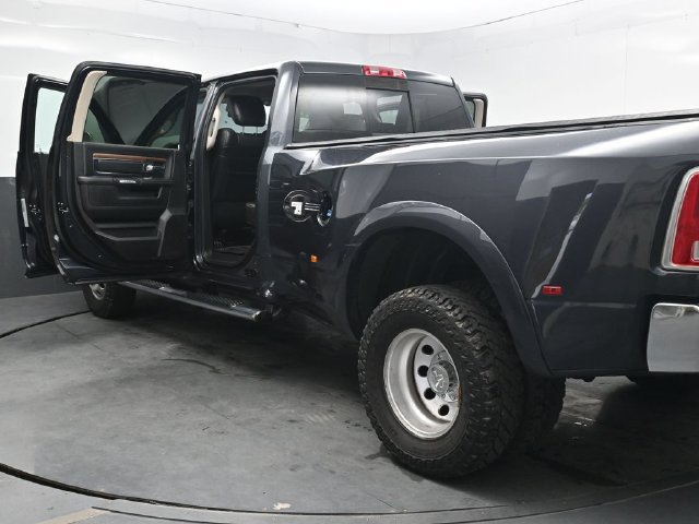 Used 2016 RAM 3500 Laramie AWD/4WD image 42