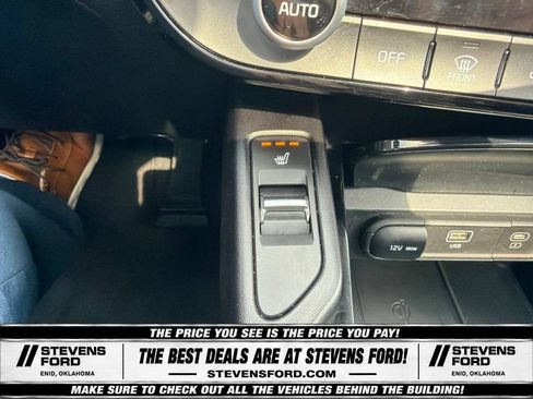 Used 2025 Kia Telluride S FWD image 28