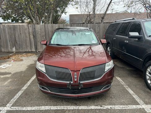 Used 2016 Lincoln MKT AWD w/ Equipment Group 201A image 18