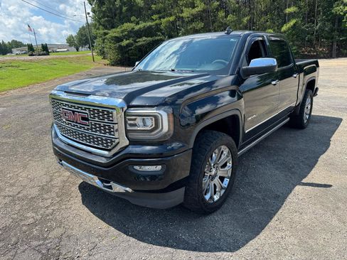 Used 2018 GMC Sierra 1500 Denali w/ Denali Ultimate Package AWD/4WD image 5