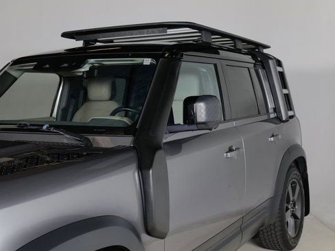 Used 2020 Land Rover Defender 110 HSE AWD/4WD image 27