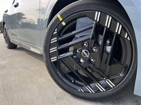 New 2026 Nissan Sentra SR image 7