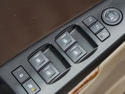 Used 2018 Chevrolet Suburban Premier w/ Max Trailering Package image 35