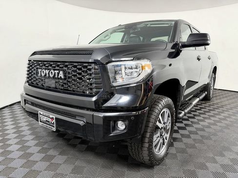 Used 2019 Toyota Tundra Platinum AWD/4WD image 3
