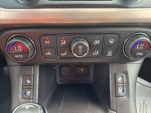 Used 2018 GMC Acadia Denali w/ Technology Package image 35