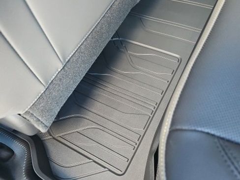 New 2026 Chevrolet Trax ACTIV w/ Sunroof Package image 58