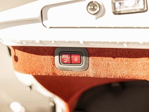 New 2026 Aston Martin DBX 707 image 16