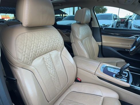 Used 2017 BMW 750i 750i image 39