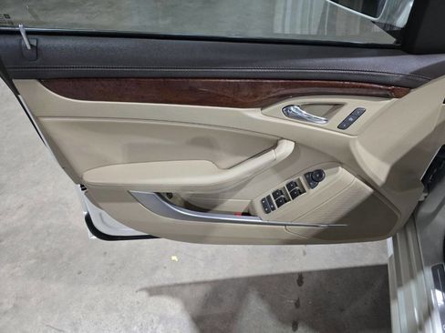 Used 2011 Cadillac CTS Luxury image 25