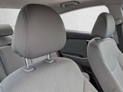 Used 2013 Hyundai Elantra GLS w/ Preferred Pkg FWD image 14