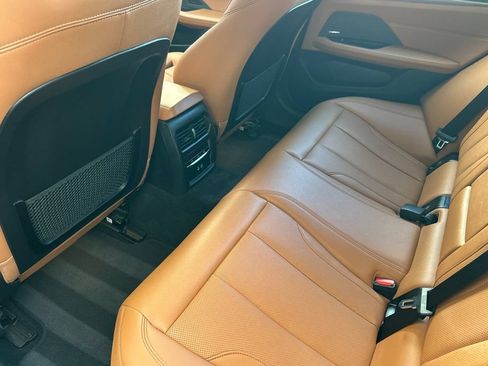 Used 2023 BMW i4 eDrive35 w/ Premium Package RWD image 12
