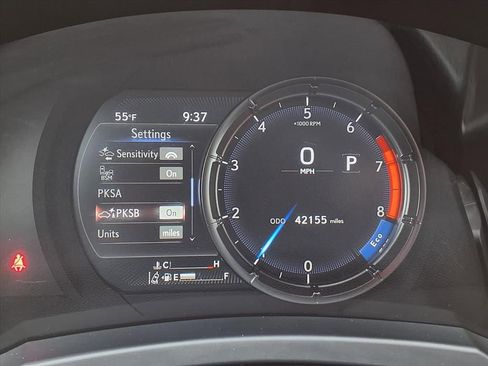 Used 2023 Lexus IS 350 F Sport image 6