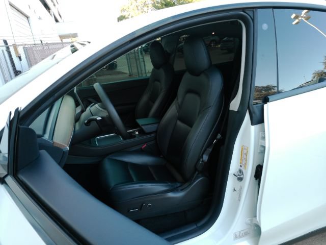 Used 2021 Tesla Model Y Long Range AWD/4WD image 14