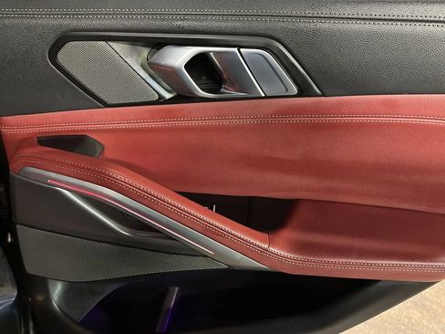 Used 2022 BMW X6 M50i w/ Parking Assistance Package image 16