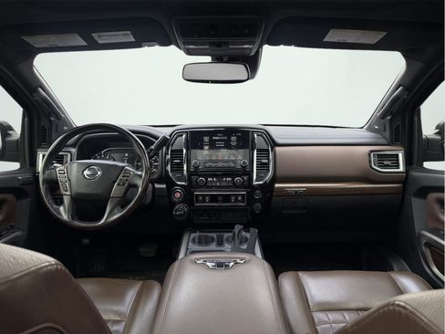 Used 2021 Nissan Titan Platinum Reserve w/ Moonroof Package image 22