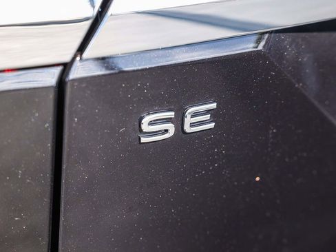 New 2026 Volkswagen Atlas SE image 9