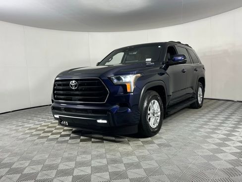 Used 2025 Toyota Sequoia SR5 w/ SR5 Premium Package image 3