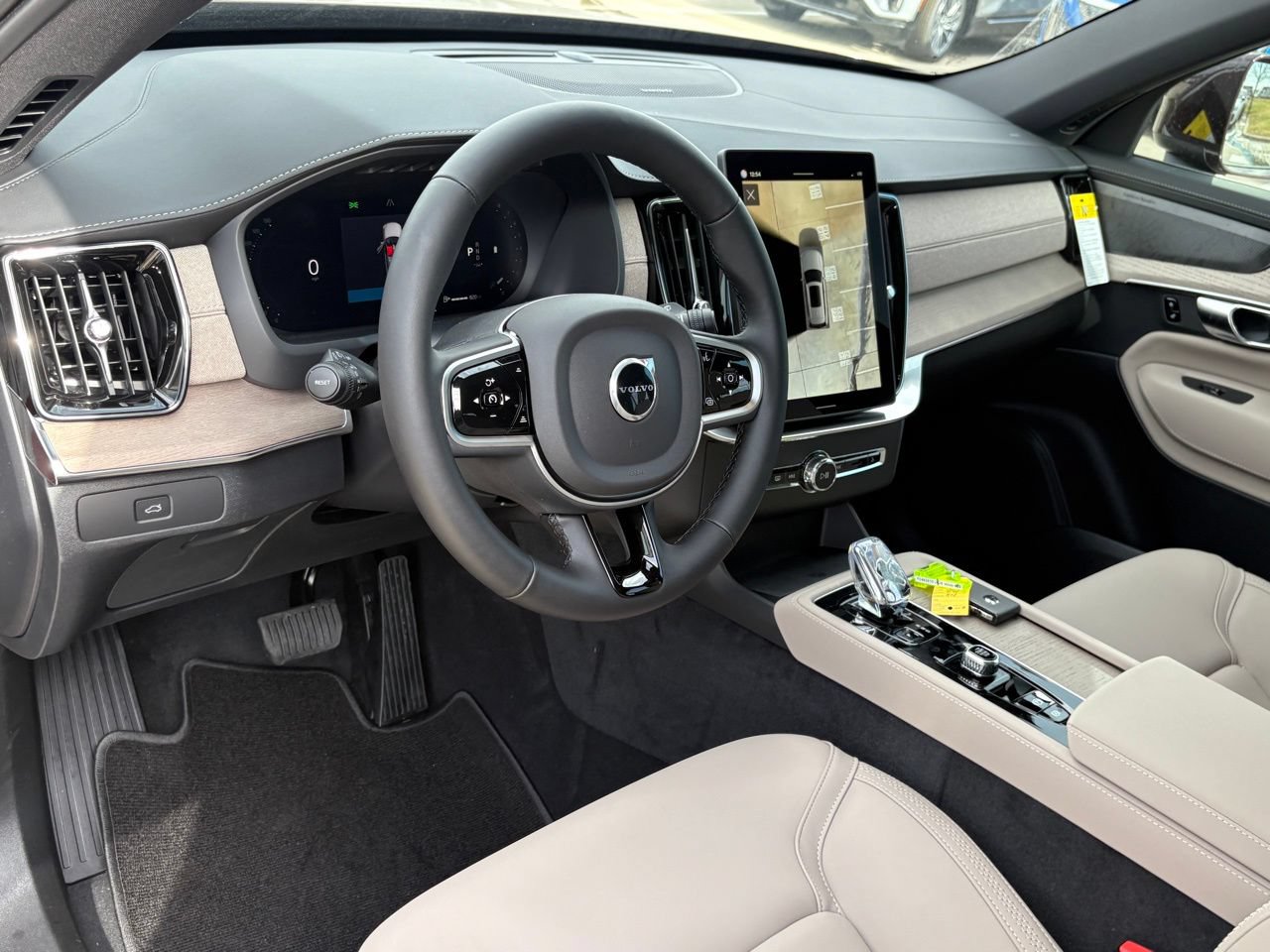 New 2026 Volvo XC90 B6 Plus AWD/4WD image 14