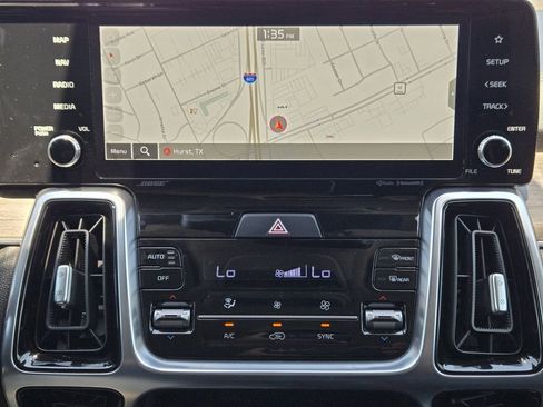 Certified 2022 Kia Sorento SX Prestige AWD/4WD image 8