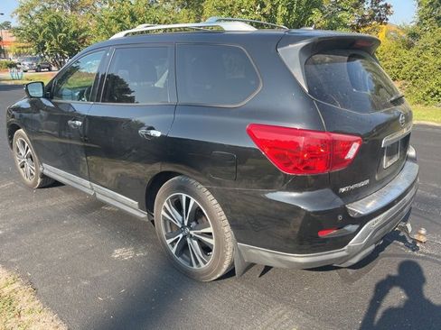Used 2017 Nissan Pathfinder Platinum image 5