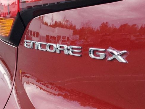 Certified 2024 Buick Encore GX Preferred FWD image 30